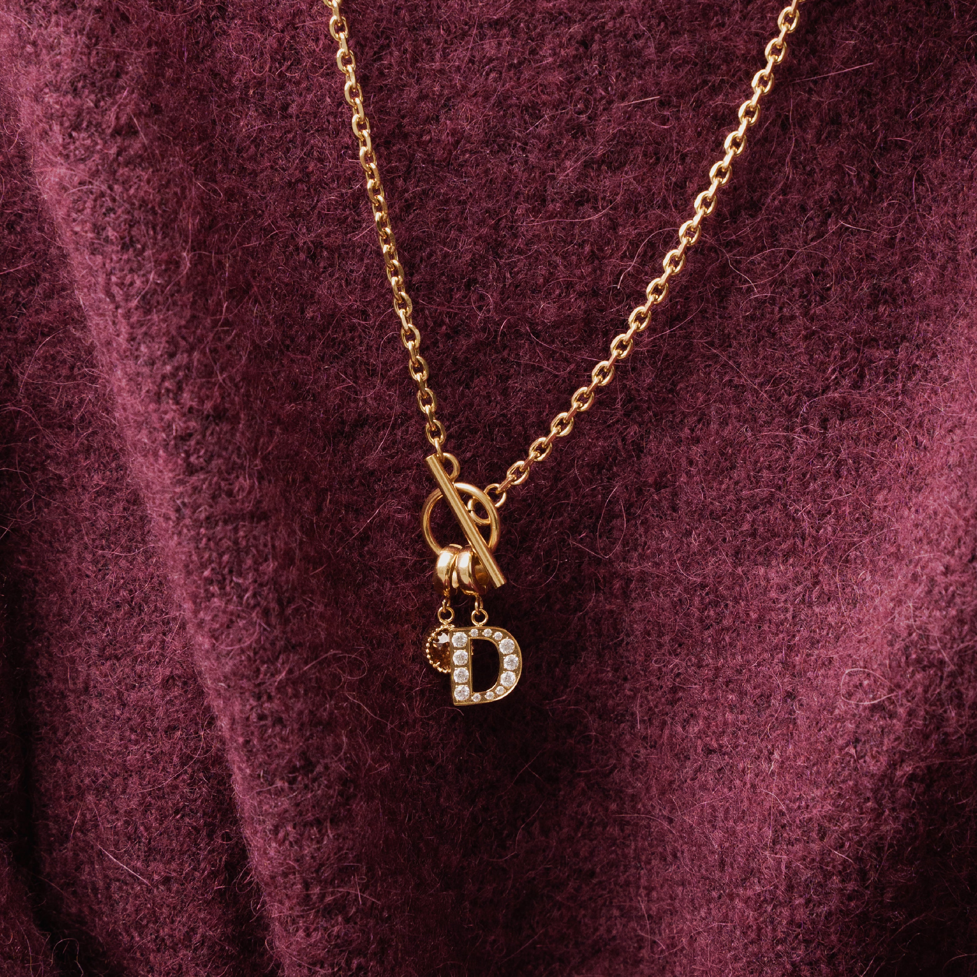 Click Charm Letra Pavé