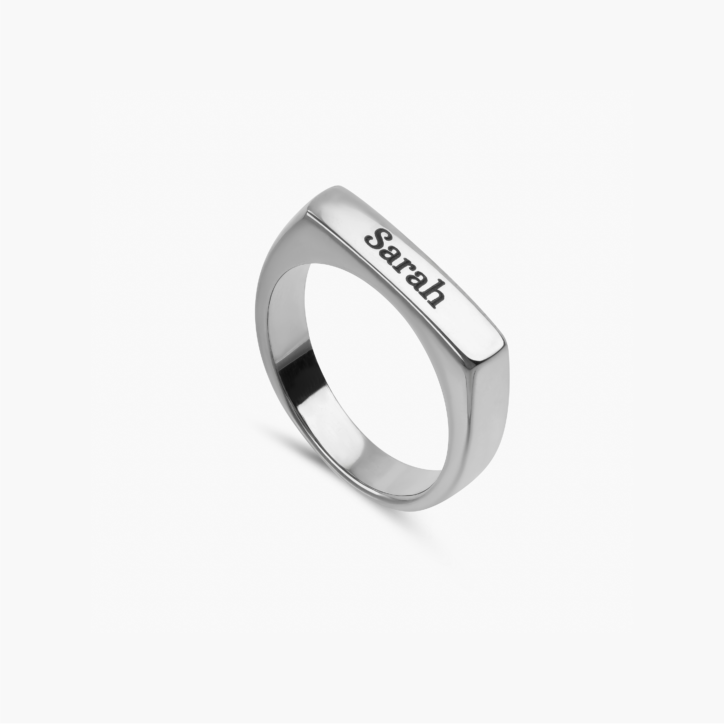Hera Engravable Ring 