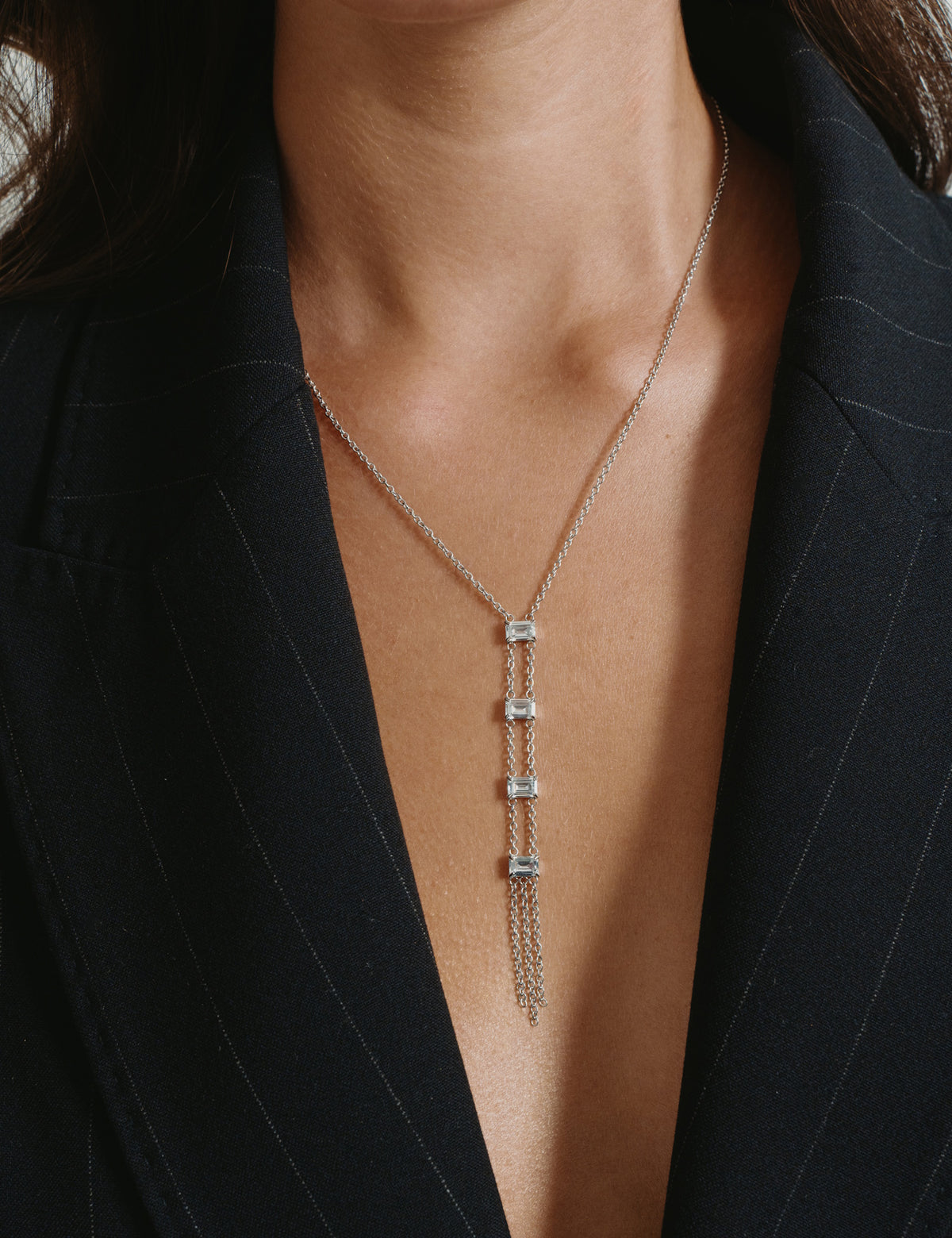 Collar vertical de cristal